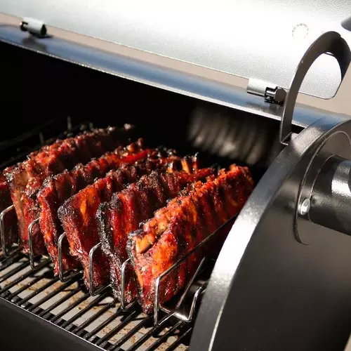 traeger-rib-rack-lifestyle-1.png