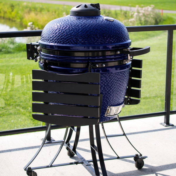 Kamado_PitBoss_PBK24_10603_lifesyle_gratar_carbune_ceramic_6.png