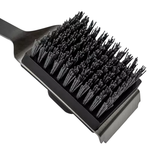 traeger-bbq-cleaning-brush-studio-close-front.png