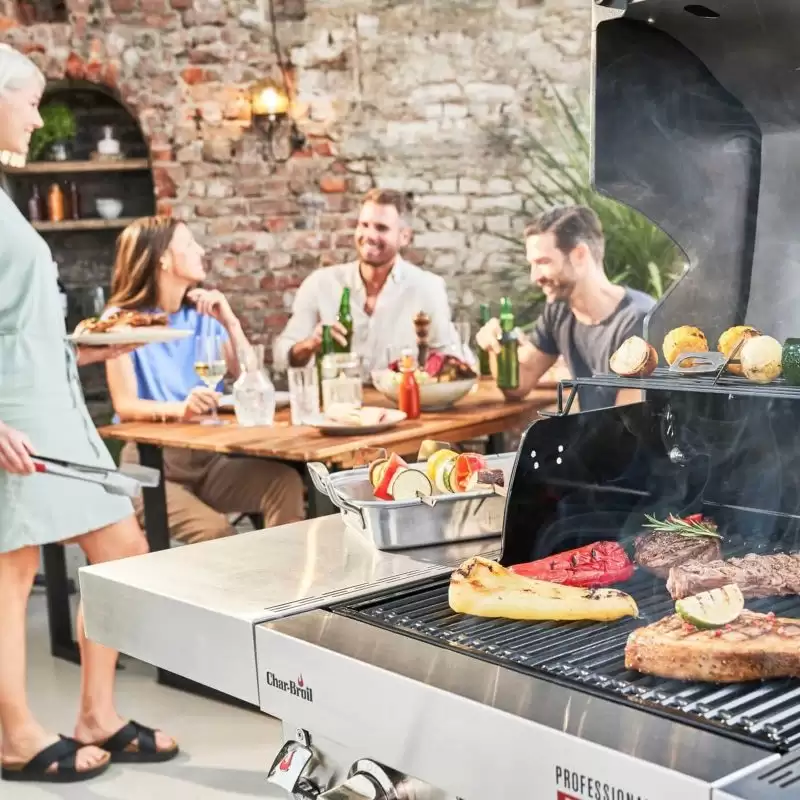 Gratar pe gaz din inox Char-Broil Professional Pro S2, grile din fonta, arzator cu gas lateral, TRU Infrared™